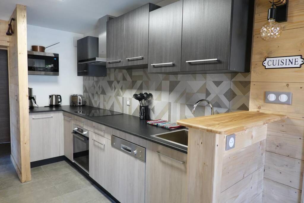 Les Balcons Montagnards Apartment อักซ์-เลส์-แตร์มส์ ภายนอก รูปภาพ