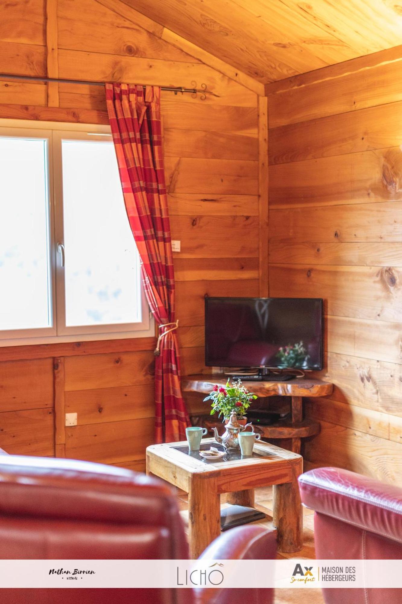 Les Balcons Montagnards Apartment อักซ์-เลส์-แตร์มส์ ภายนอก รูปภาพ